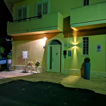 Il Giardino Nascosto Bed and Breakfast Portopalo Di Capo Passero Eksteriør billede